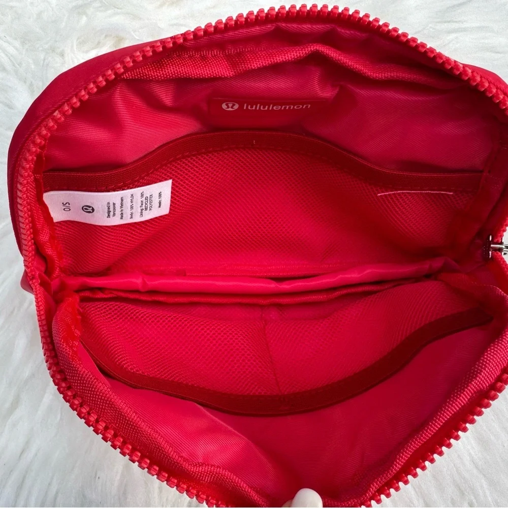 NWT Lululemon Belt Bag Crossbody 1L -Red - Picture 9 of 9